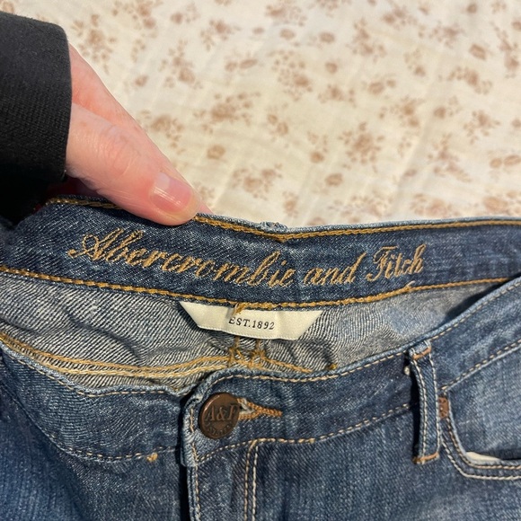 Abercrombie & Fitch Vintage Flare Blue Jeans - Picture 2 of 8